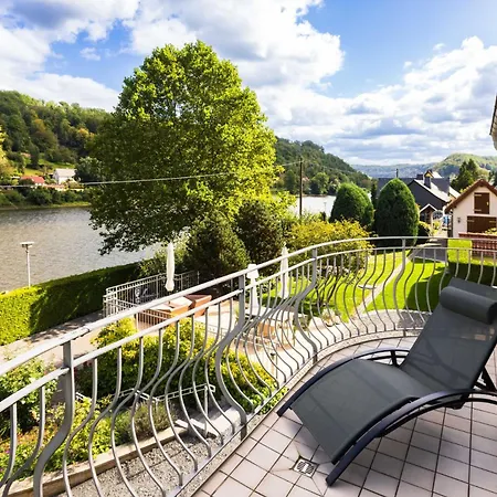 ヴィラ Elbvilla Mit Sauna Und Kamin Mit Privatem Zugang Zur Elbe ピルナ